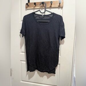 Lululemon t-shirt